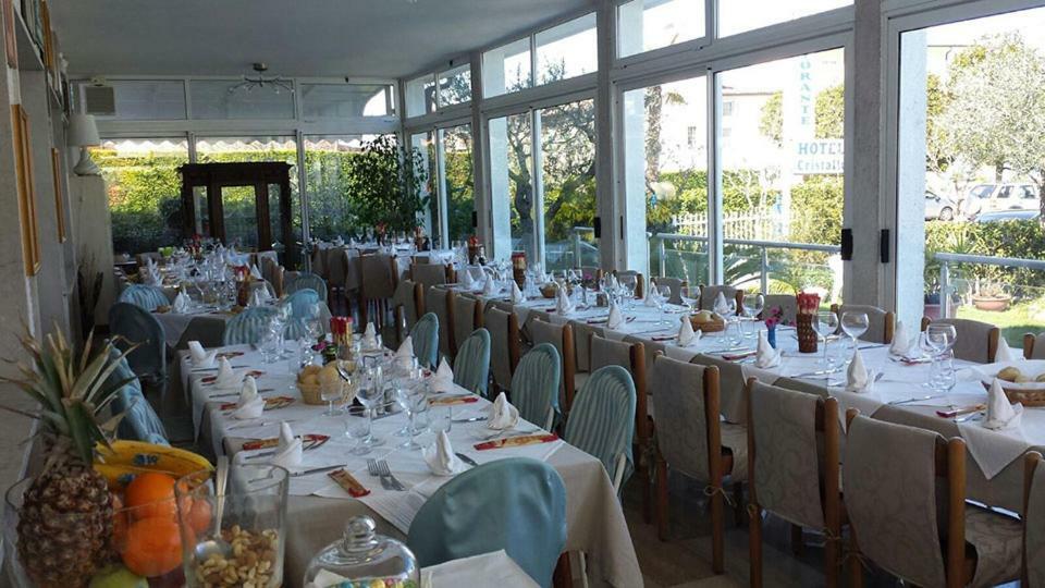 Hotel Cristallo Peschiera del Garda Exterior photo